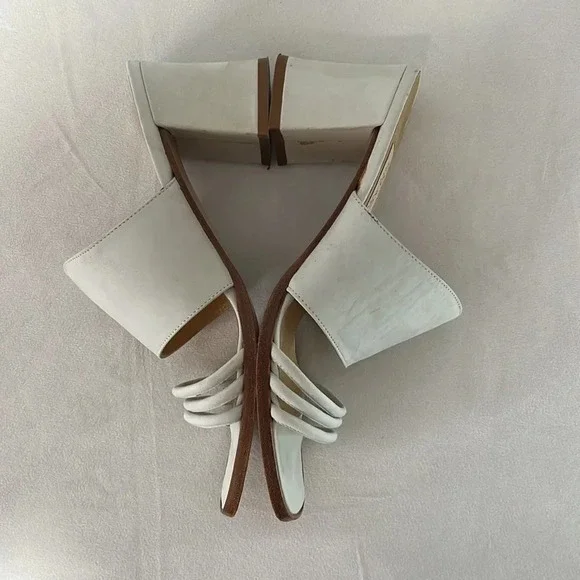 Coach Suede Off White Block Heel Strap Sandals size 7.5 - Picture 10 of 11